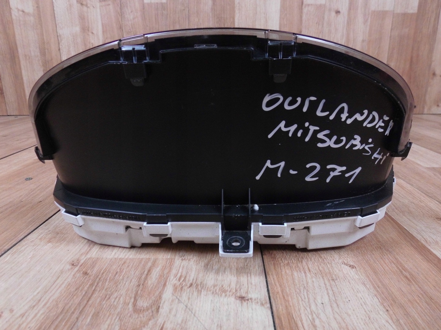 Mitsubishi Outlander III 2.0 BENZ dials EUROPA 8100C651