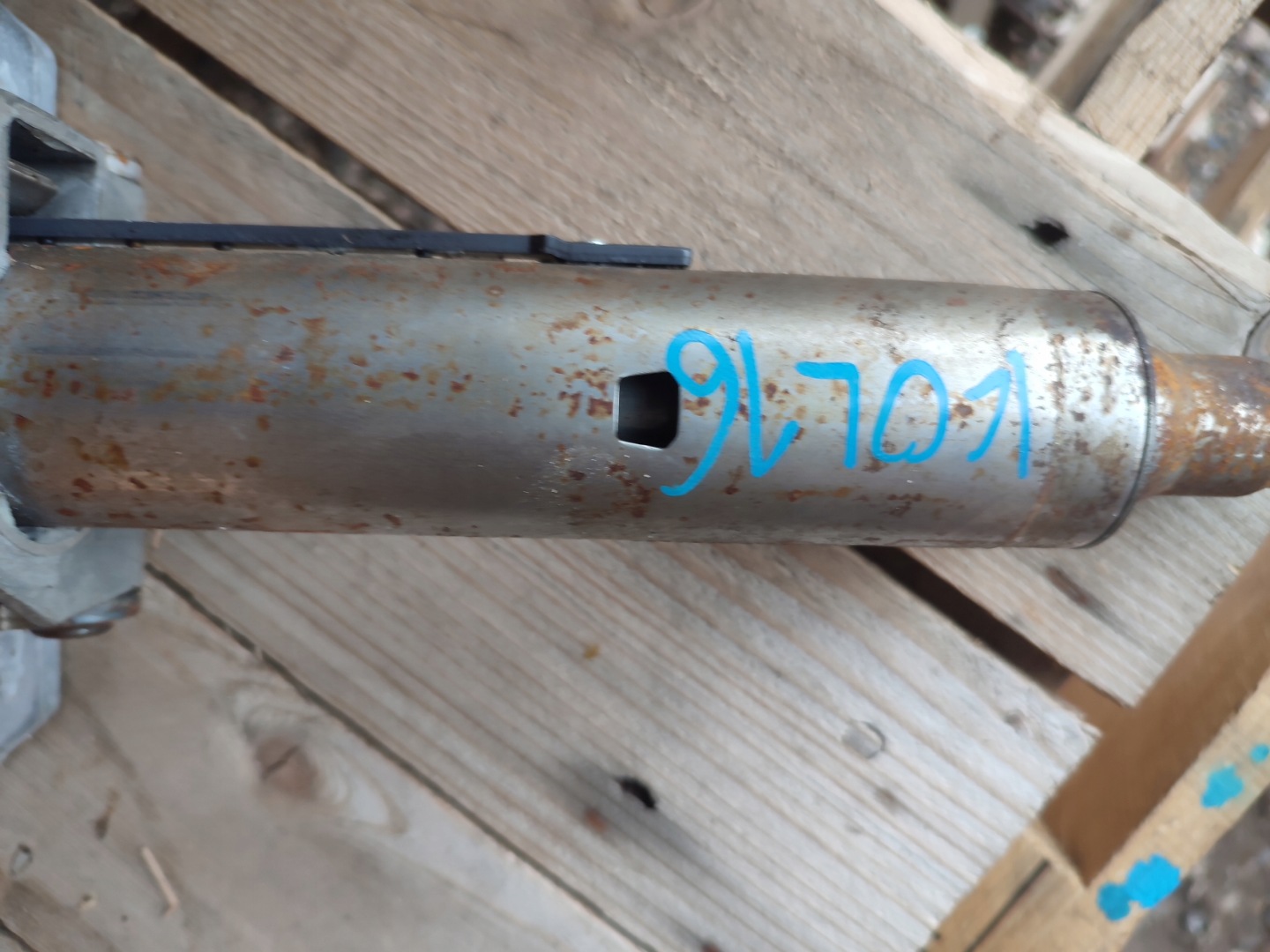 steering wheel rod TESLA 3 III 1044811-00-F