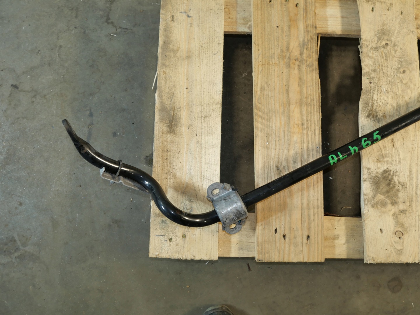 Stabilizator bar front front MERCEDES W207