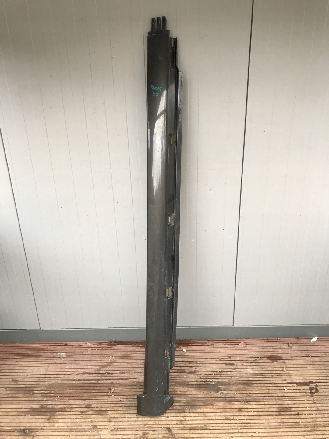 moulding threshold left VW PASSAT B7 3AA853855