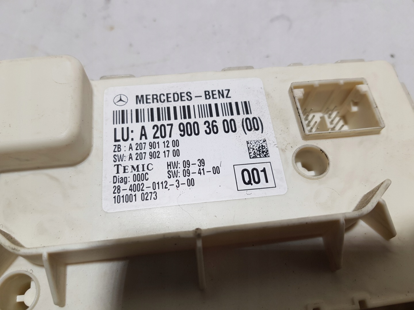 MERCEDES W207 module control unit SAM 2079003600