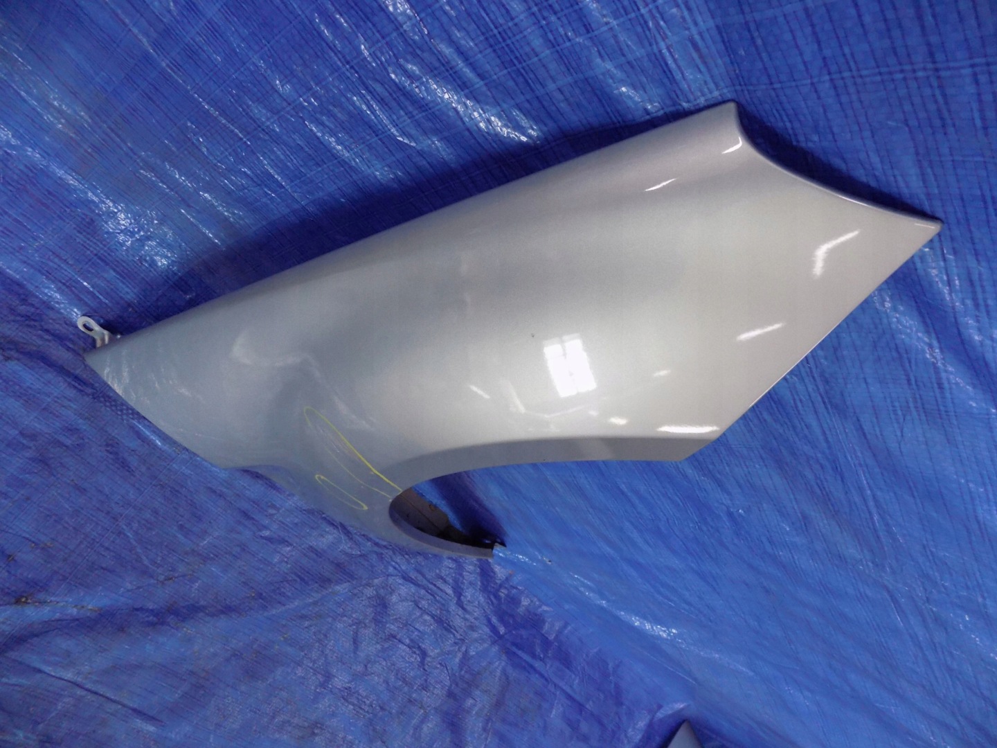 fender right front MERCEDES B-KLASA W245