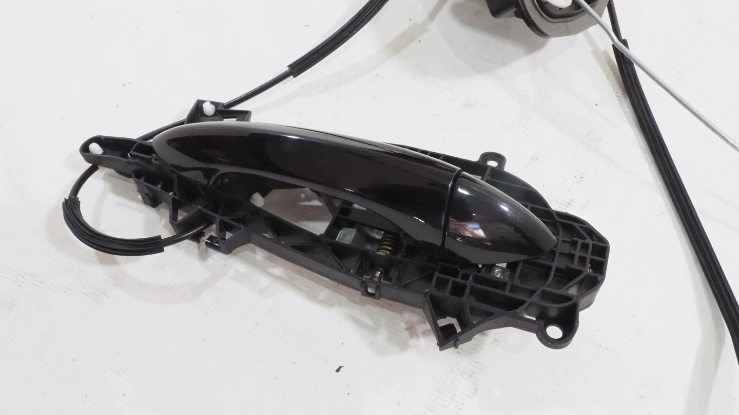 Opel Astra V K lock door right front 3039076