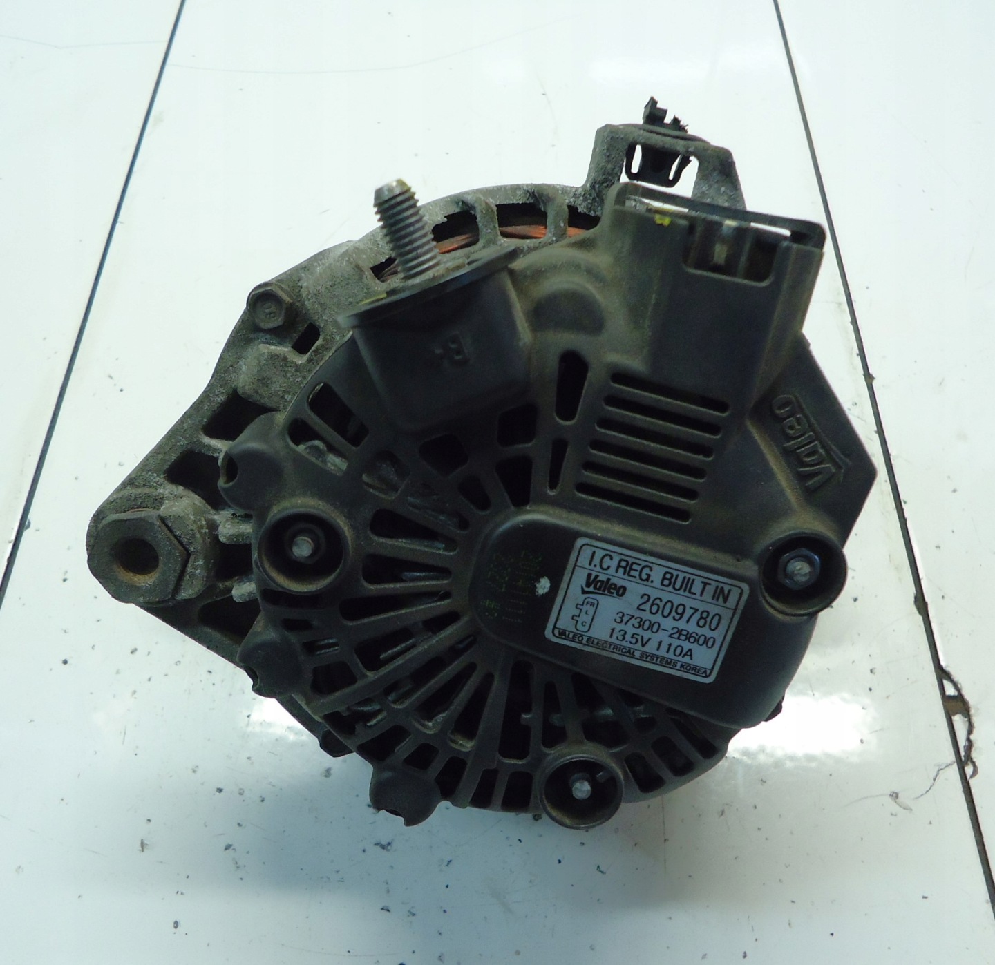 HYUNDAI I30 KIA 1.6 16V G4FD ALTERNATOR 37300-2B600