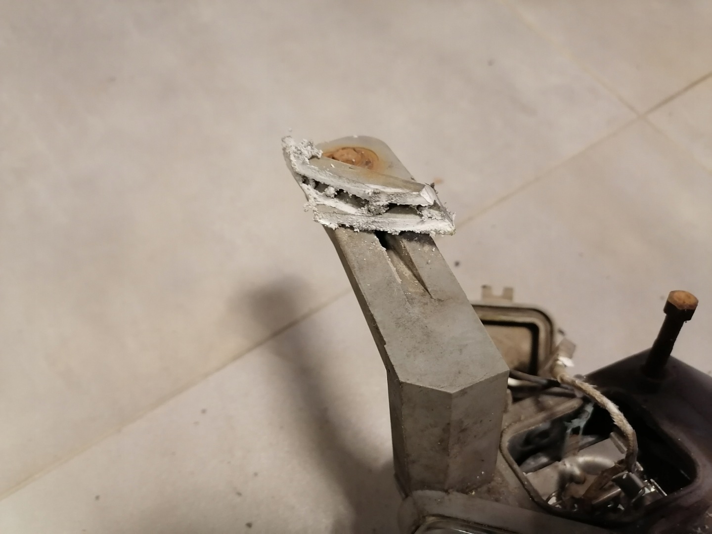 Nebelscheinwerfer links OPEL VECTRA B 08-442-20005