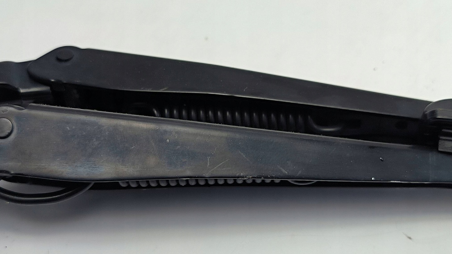 wiper arm front VOLVO V60 and LIFT R-design