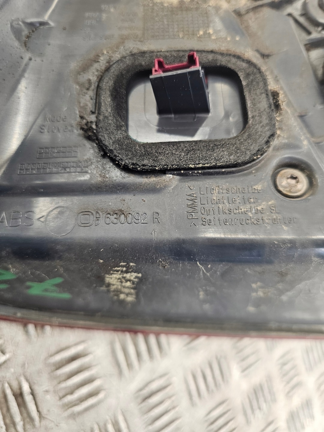BMW G30 light right rear part 630092R