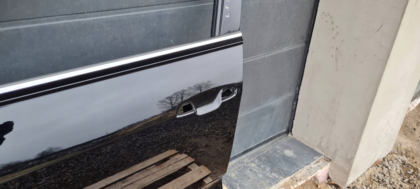 A6 C8 4K S6 door left left front front LY9B 23R 4K0831051B