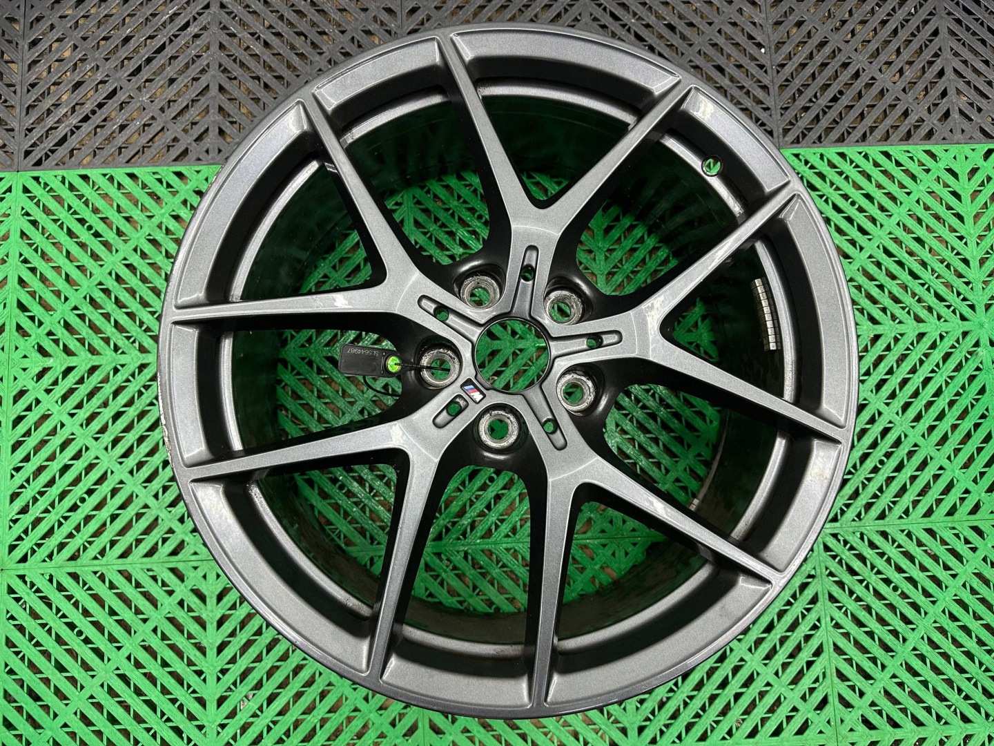 disques 18 BMW 1 F40 8092354