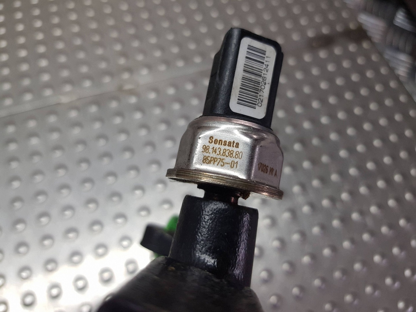 injection ramp sensor 9814383880 85PP75-01 FORD 2.0 TDCI