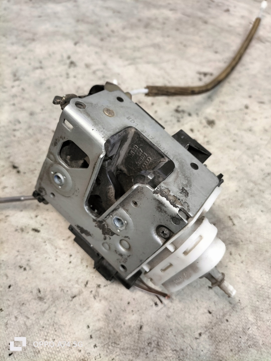 lock front right 8D1837016E AUDI A4 B5 EUROPA
