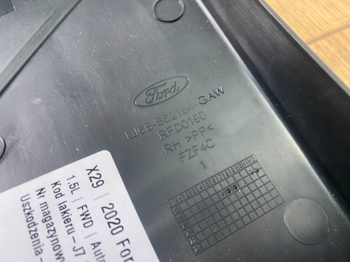 Panel Regulations- SITZ Ford Escape IV Kuga MK3 2020+