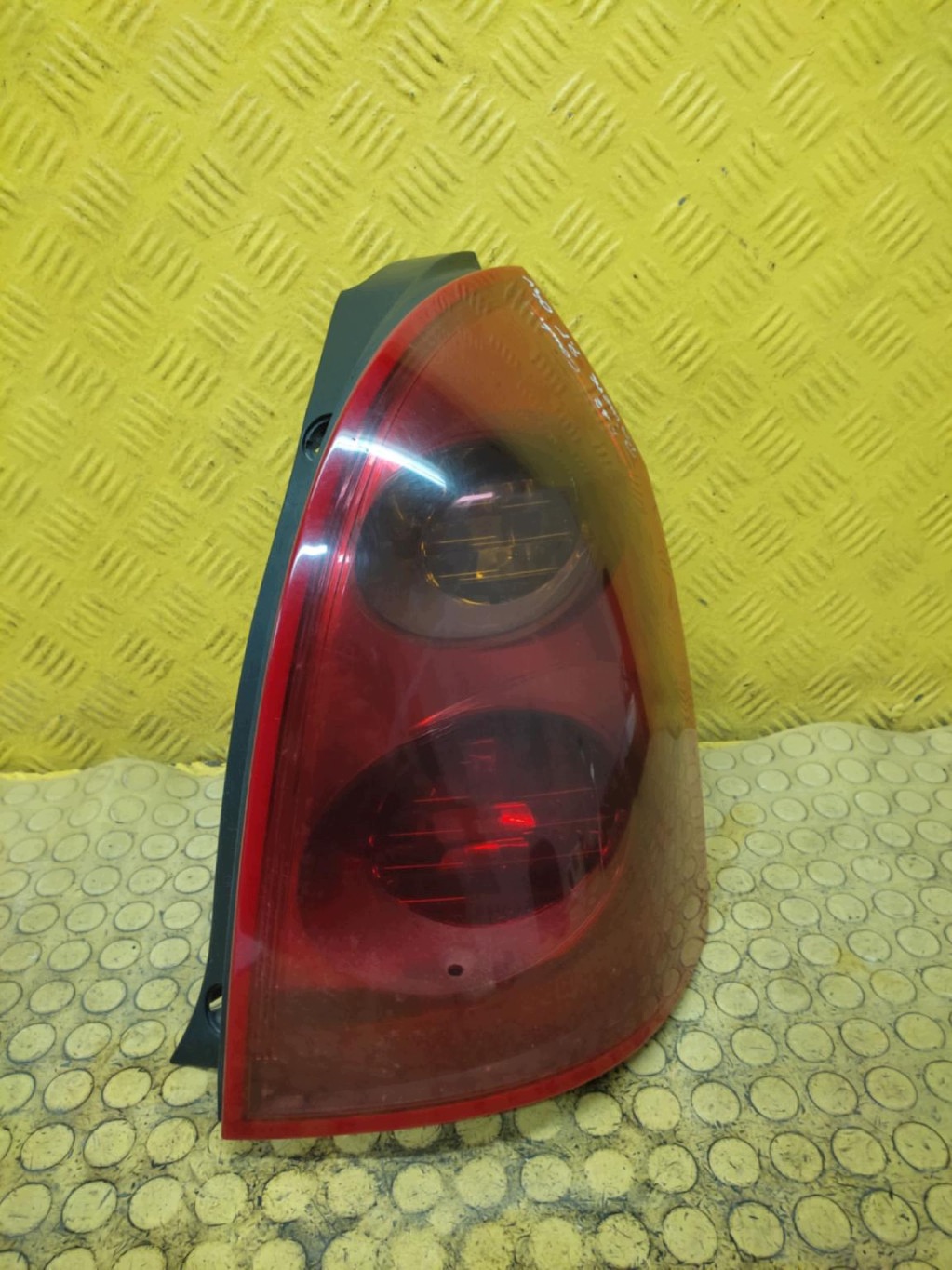 NISSAN PRIMERA P12 KOMBI light right rear part
