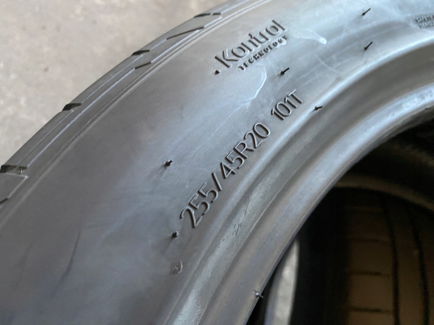 2 tyres summer 255/45R20 Hankook Ventus S1 Evo3