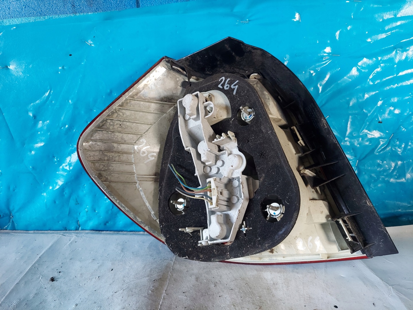 light BMW 1 E87 right rear part