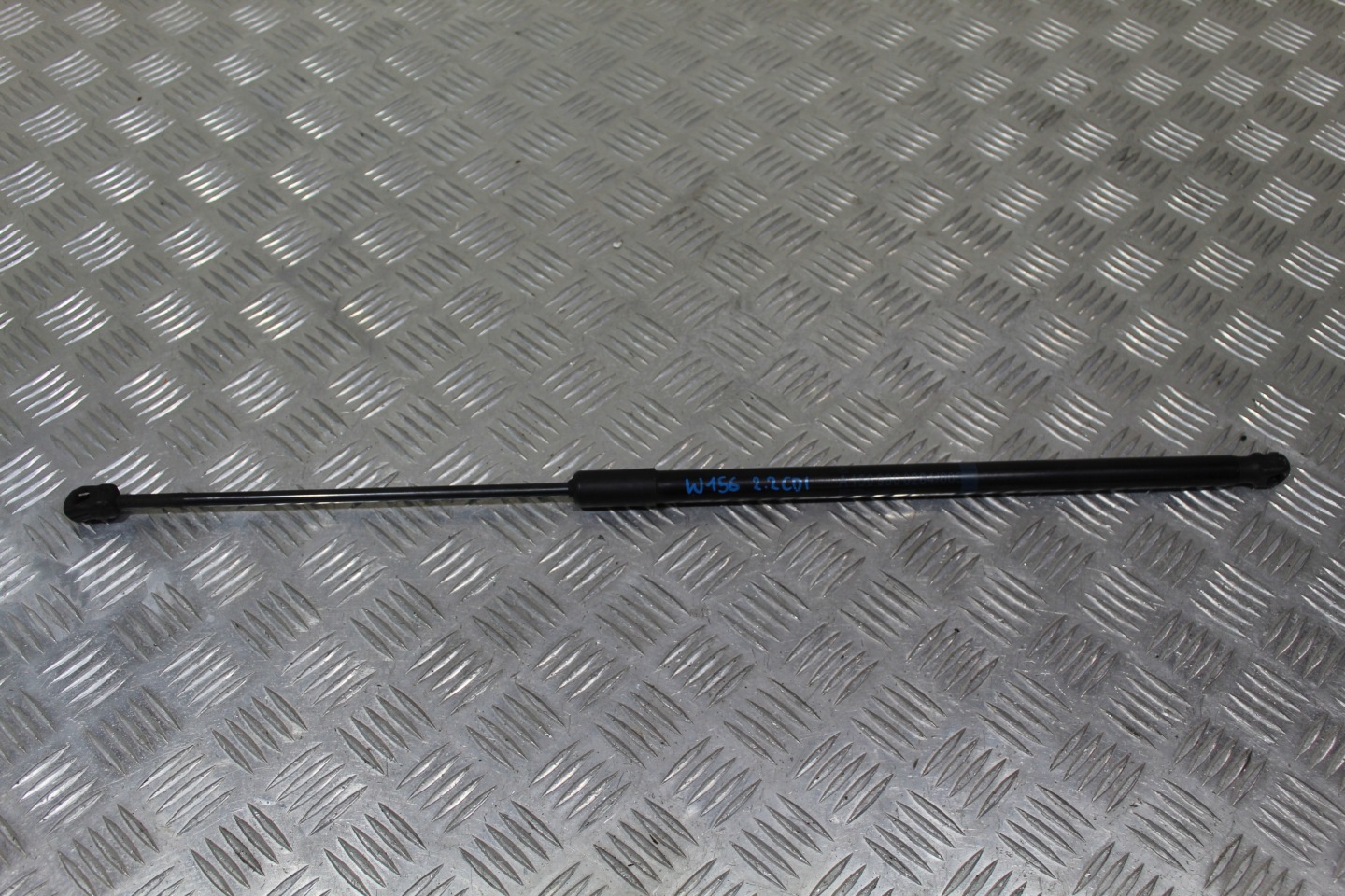 Dämpfer GLA W156 A1569800264