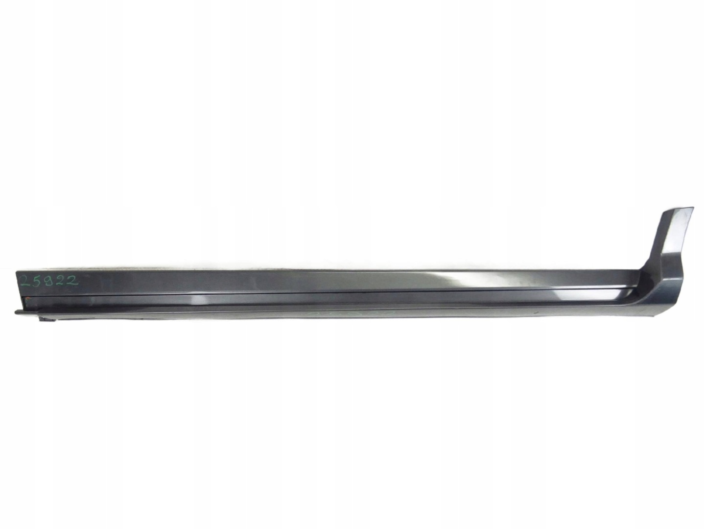 Ford Kuga MK2 Titaniu ST moulding threshold left