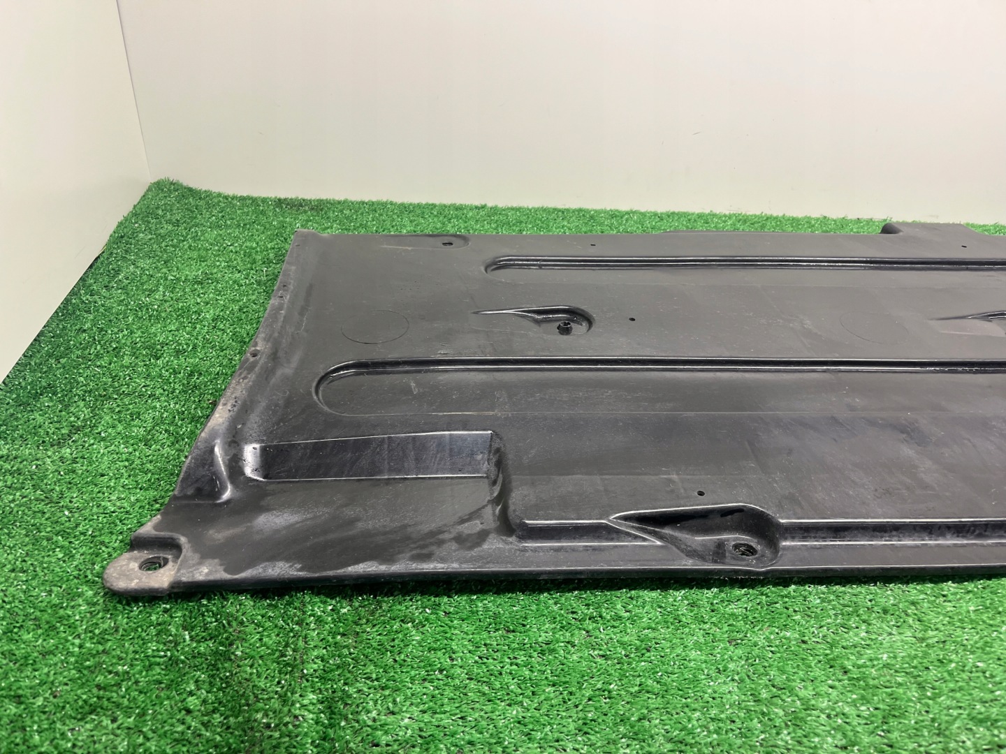 cover chassis left HYUNDAI I20 II 2018 84217-C8000