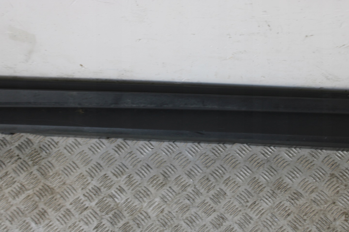 cap threshold threshold left BMW X1 F48 7332327