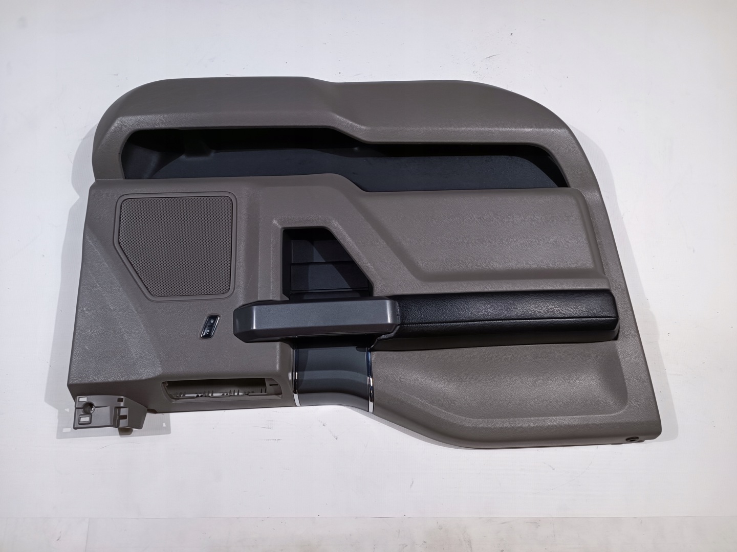 side door left front Ford F150 2015