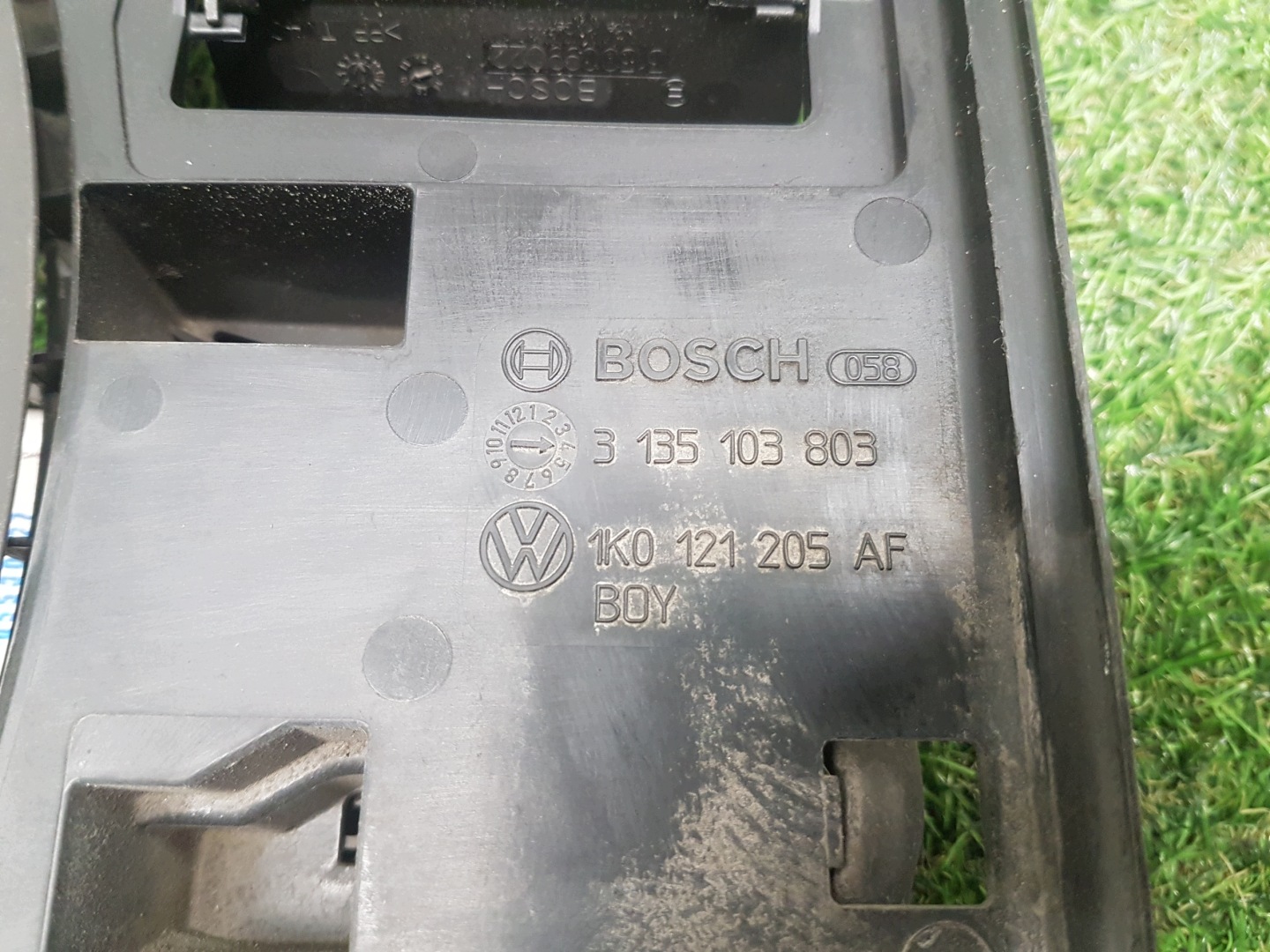 ventilátor chladiče VOLKSWAGEN GOLF 6 1K0121205AF