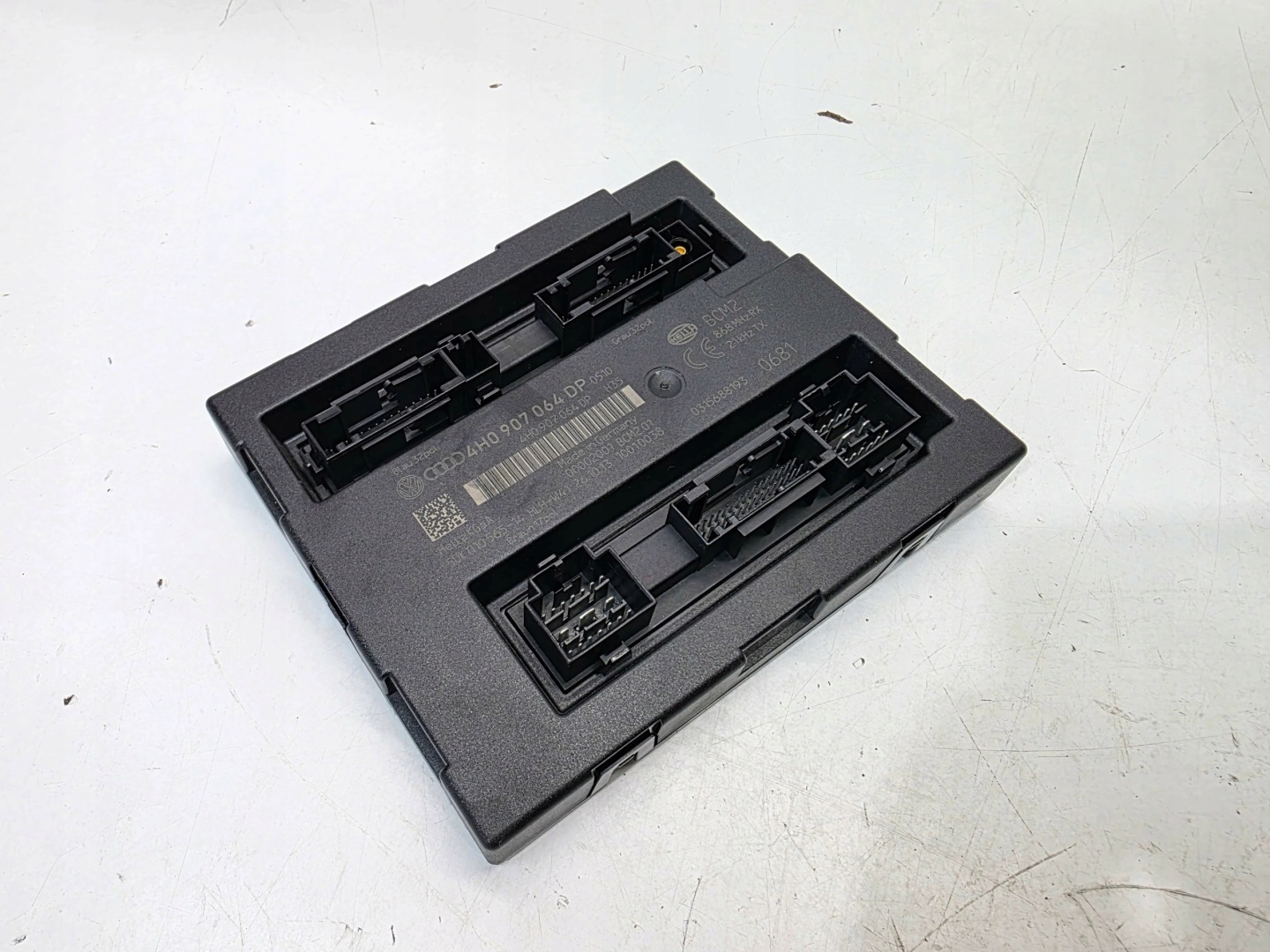 module control unit KOMFORTU AUDI A6 C7 A7 A8 4H0907064DP