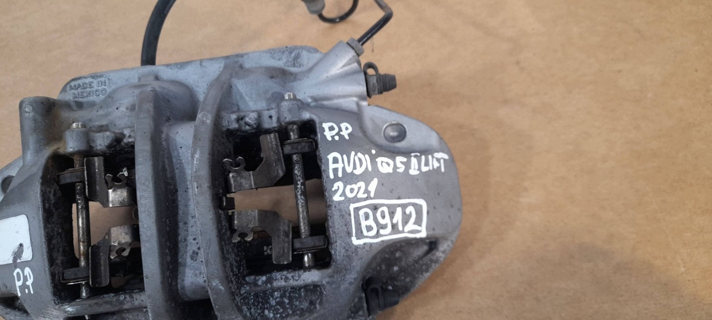 Audi Q5 SQ5 FY caliper brake front right 20C71504005A (B912)
