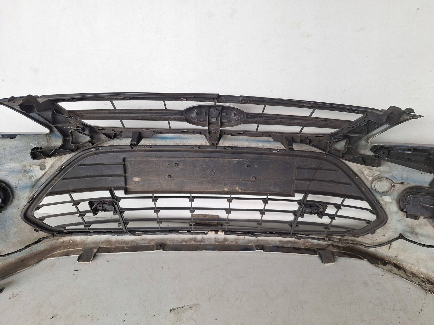 FORD MONDEO MK4 LIFT 10-13 bumper + PDC + LED