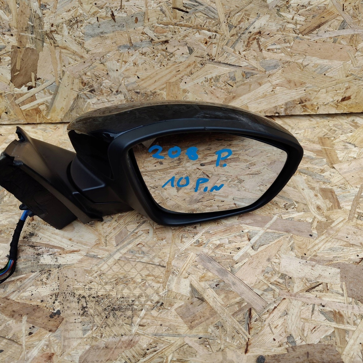 Peugeot 208 2022 right side electrics mirror side 10 pin