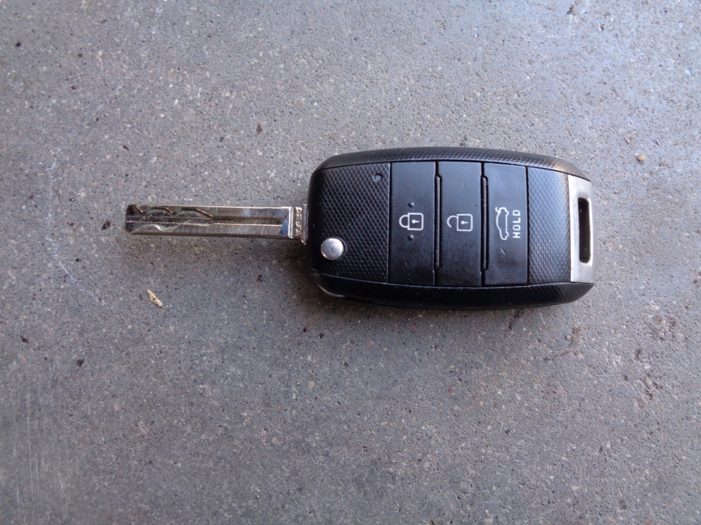 key PILOT KIA SORENTO II 09 2.2 CRDI