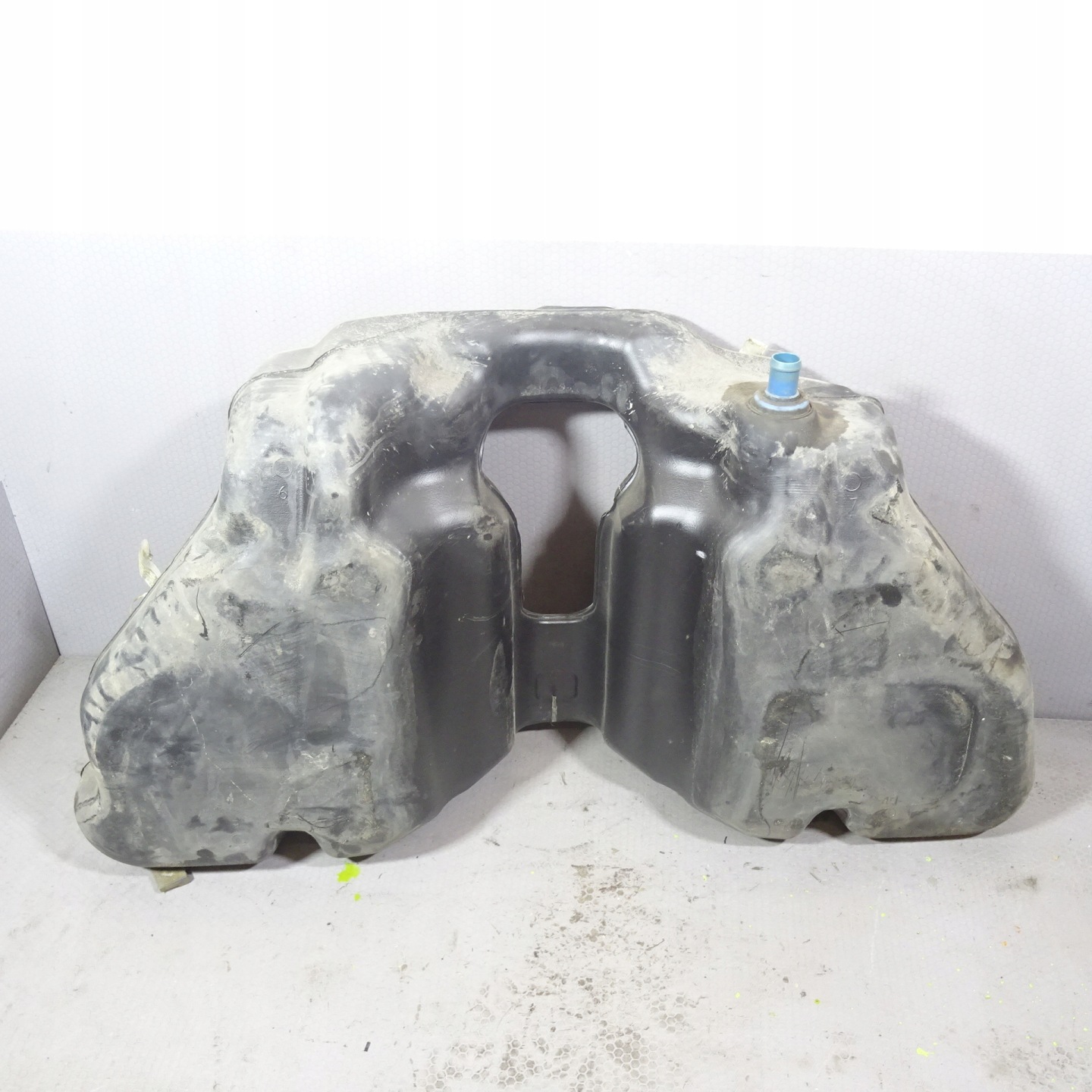 JAGUAR XJ 5.0 V8 tank AW93-9K007-AF