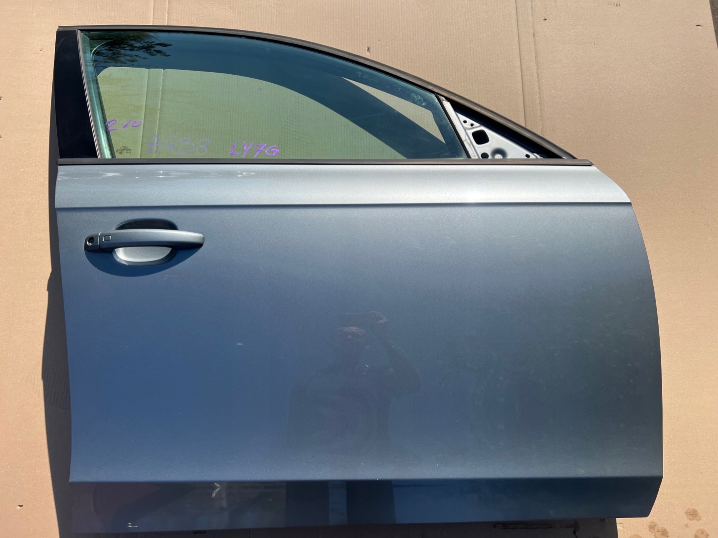 AUDI A4 B8 sedan LY7G door right front right front LY7G