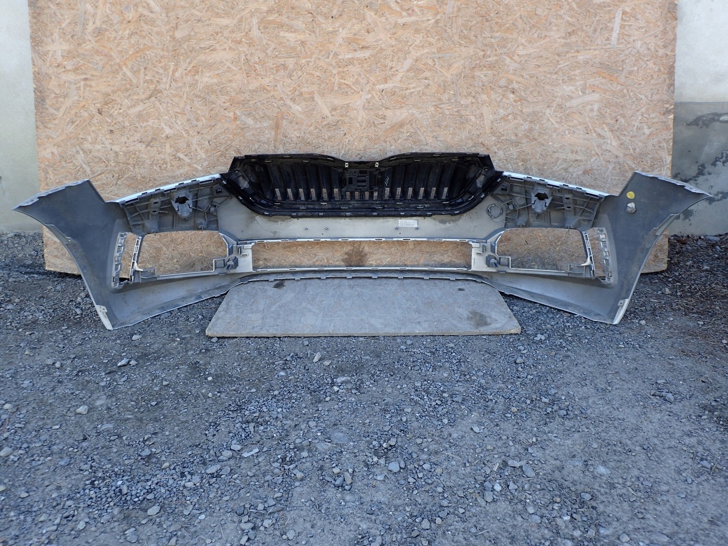 bumper front front SKODA SCALA 567 NW1 2019