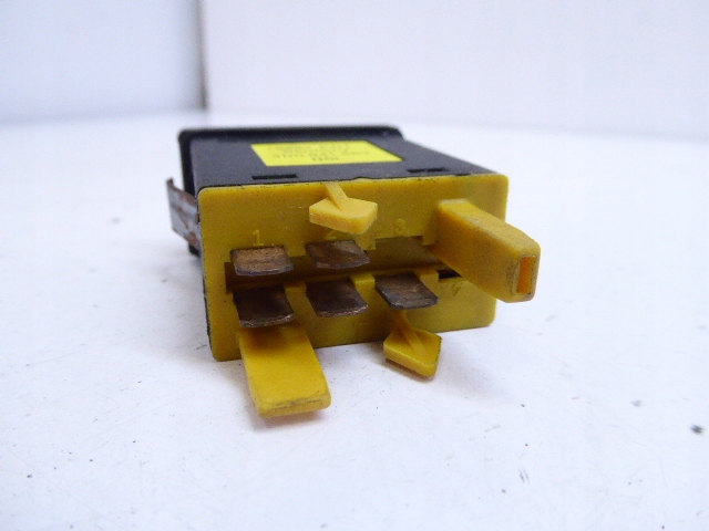 light switch PRZECIWMGIELNYCH AUDI A4 B5
