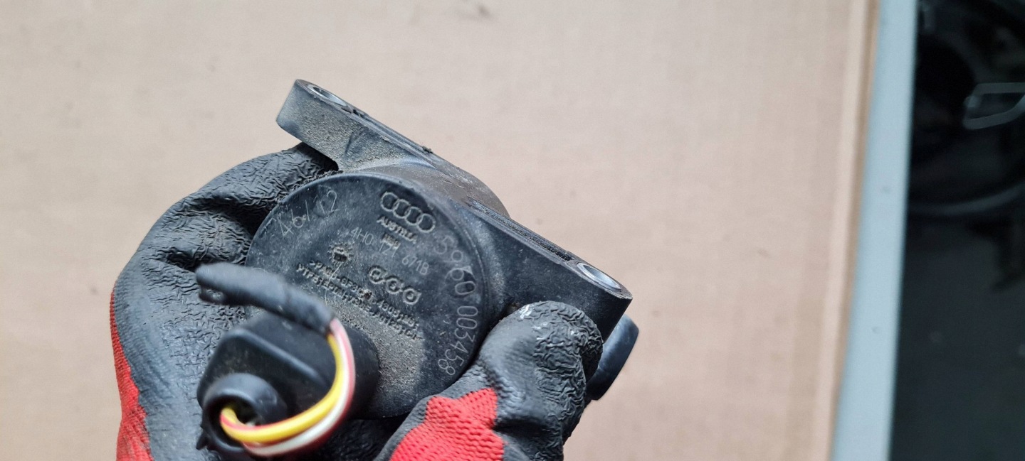 Q5 8R LIFT VALVOLA elettromagnetico 4H0121671B A4 B8 A5 A6 C7 4G