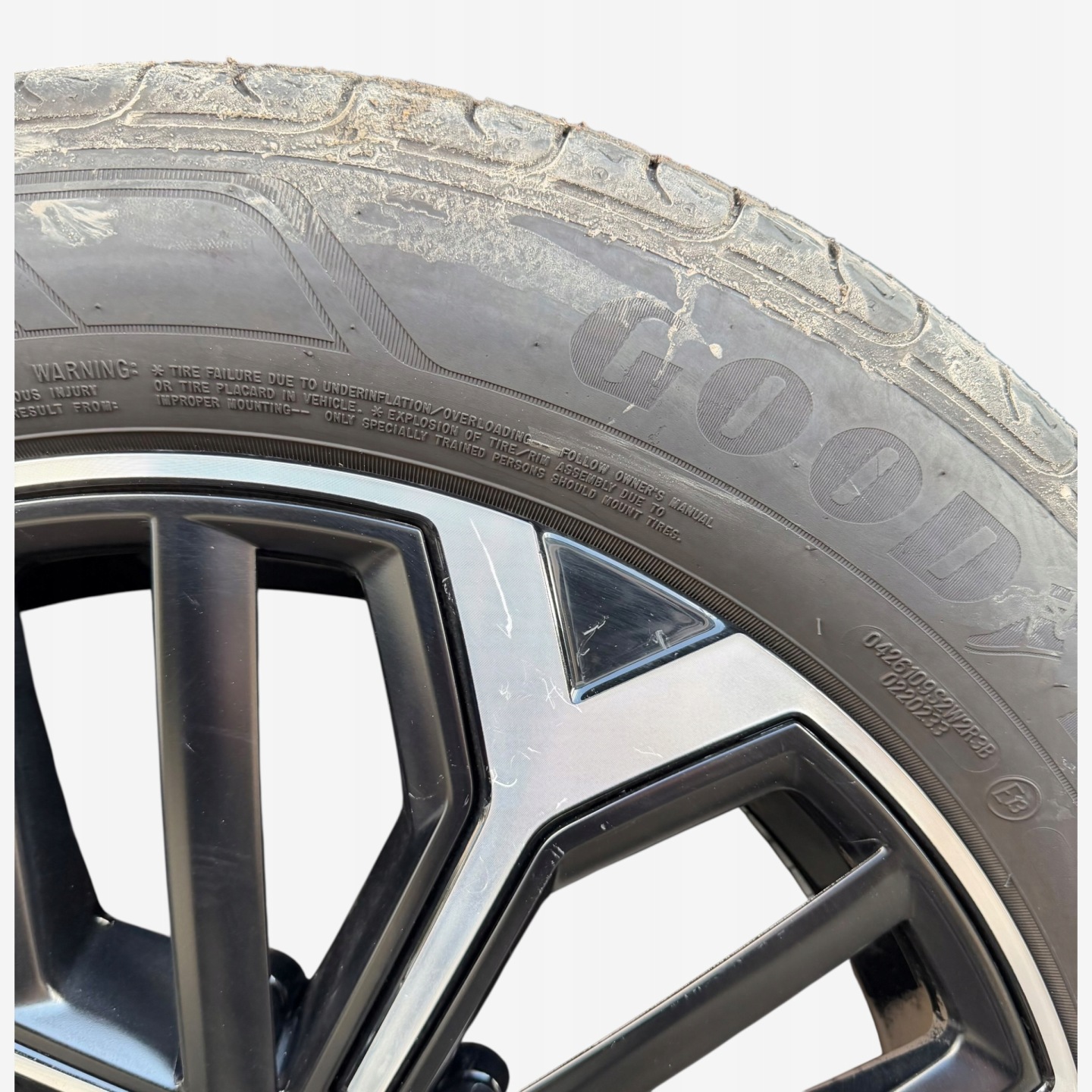 discs wheels tyres CITROEN C4 III GOODYEAR 195/60/18" 6MM summer