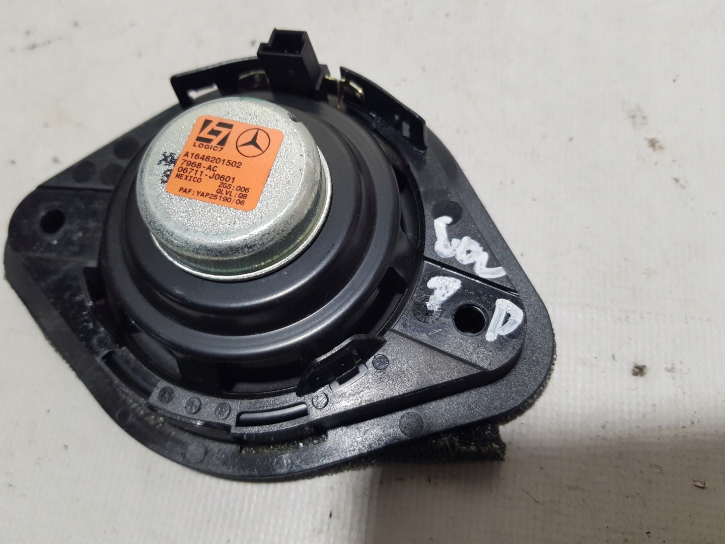 speaker MERCEDES ML W164 HARMAN KARDON LOGIC 7 1648201502