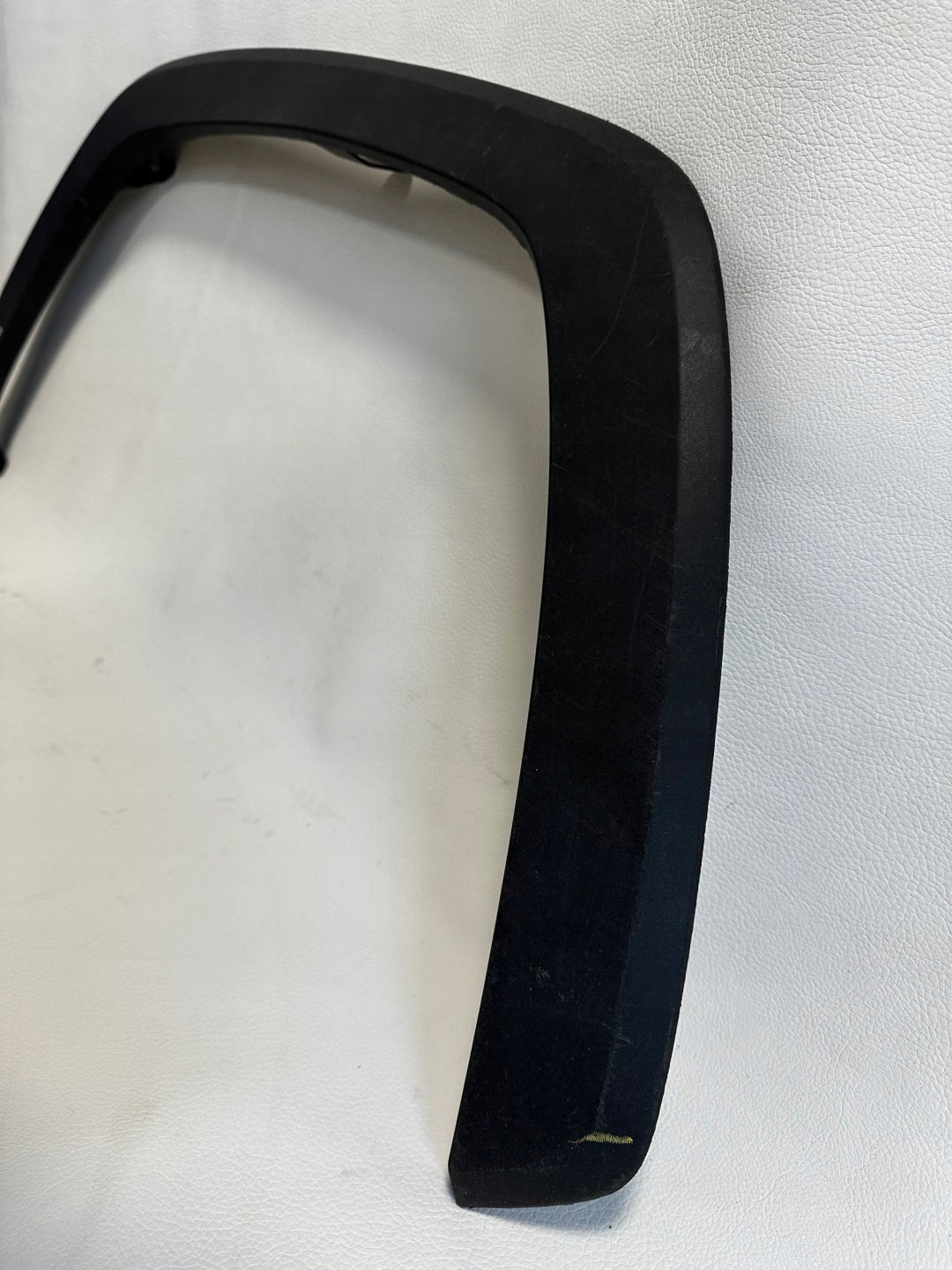Toyota RAV 4 Rav-4 moulding fender right front 18