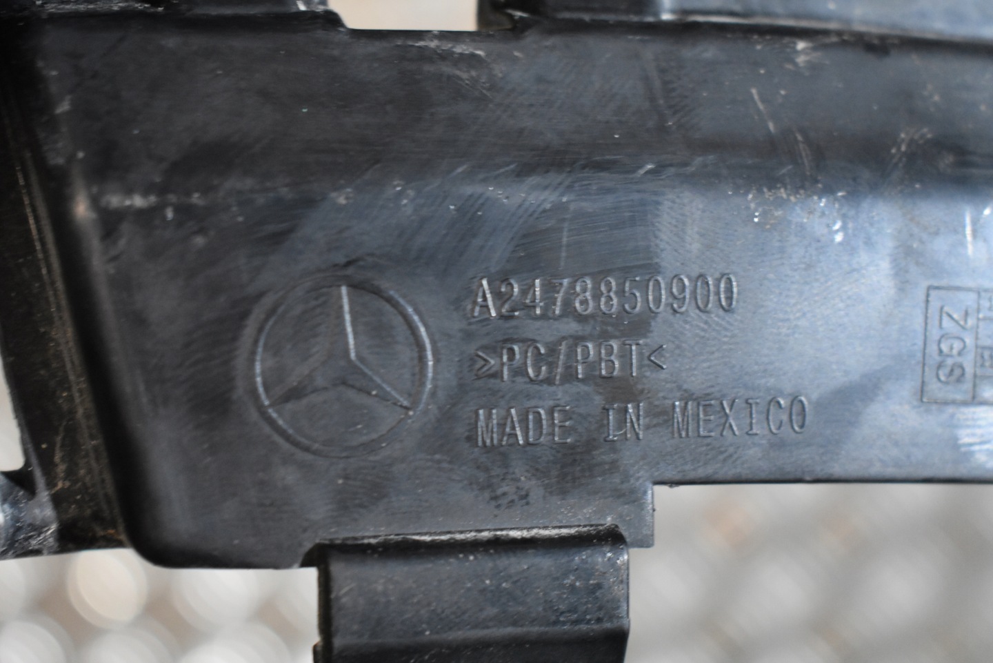 IDEALNY bumper bracket rear right MERCEDES GLB X247 1