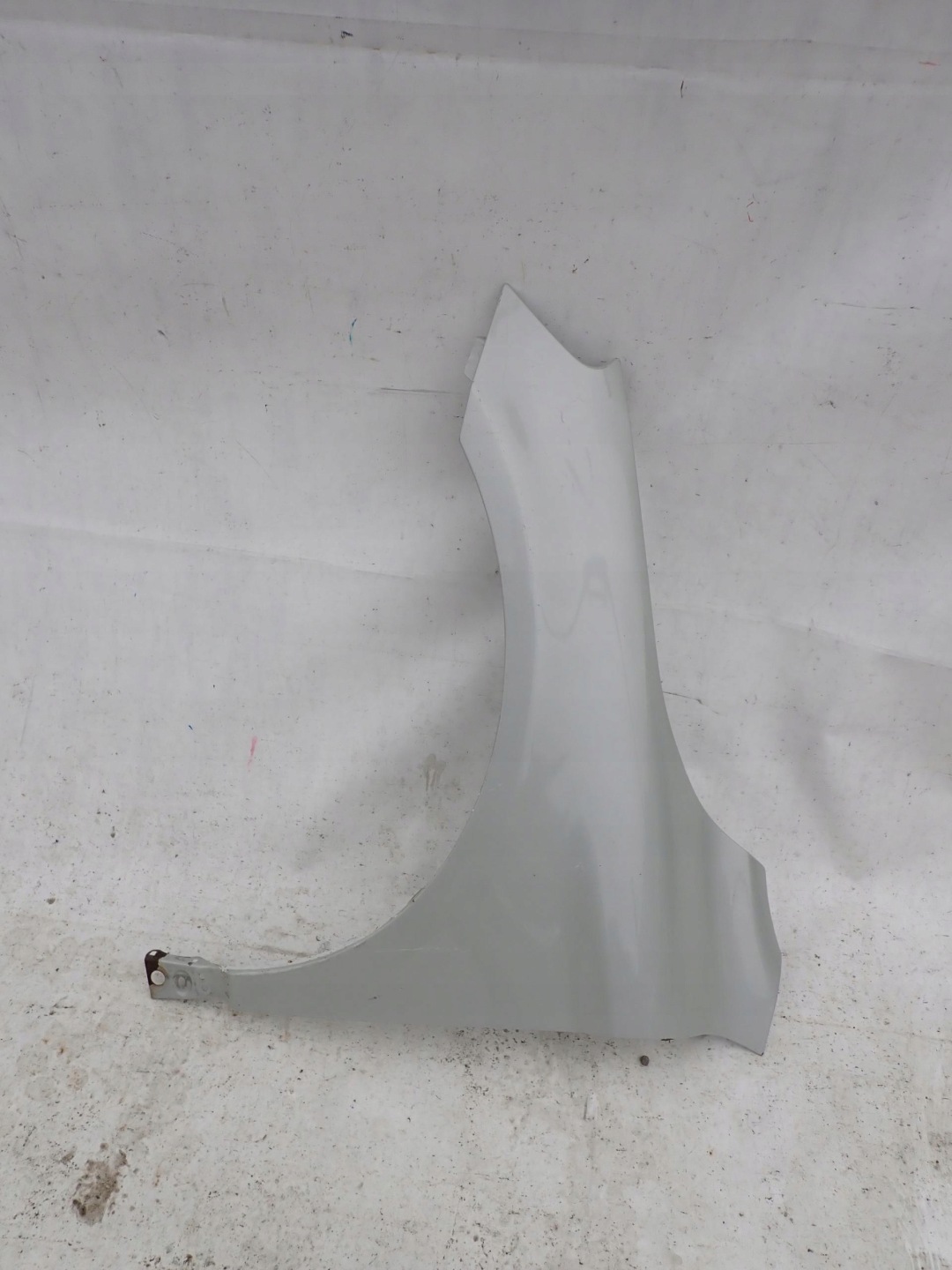 VOLVO XC60 and 1 08-17 fender front front left
