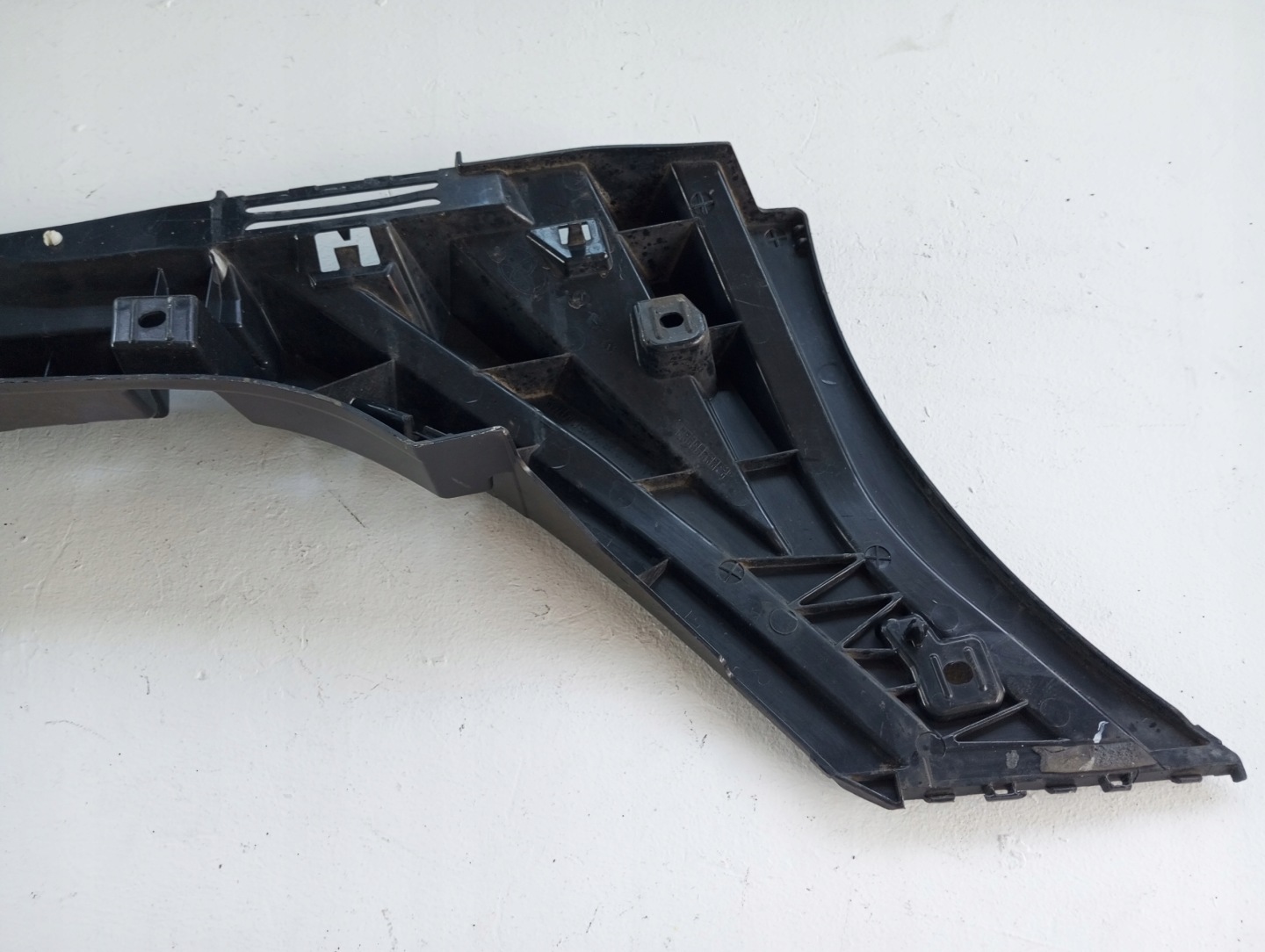 support left PROGOWY TOYOTA SUPRA MK5 22R 8811327