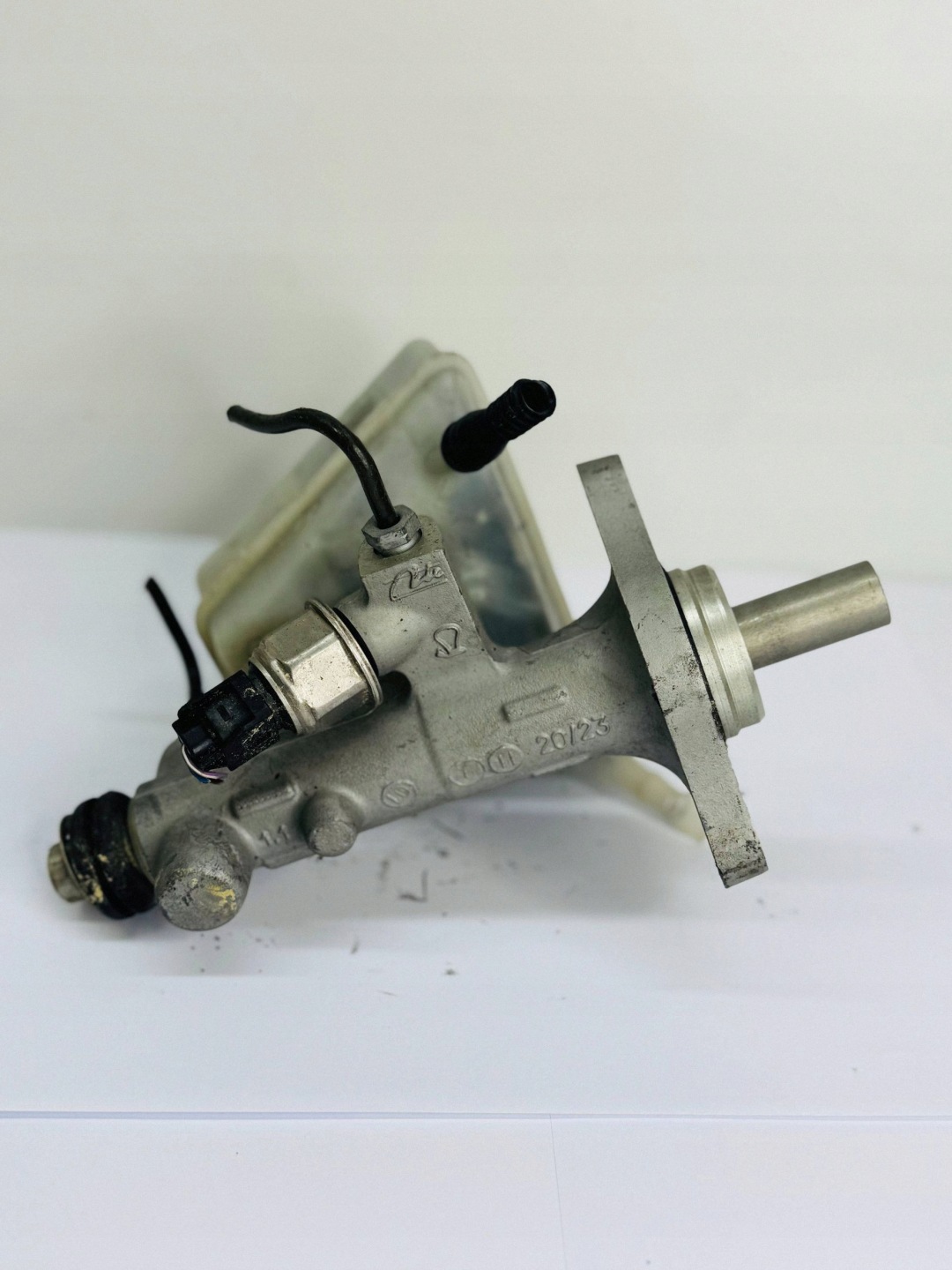 Servofreno serbatoio MERCEDES A2034300002