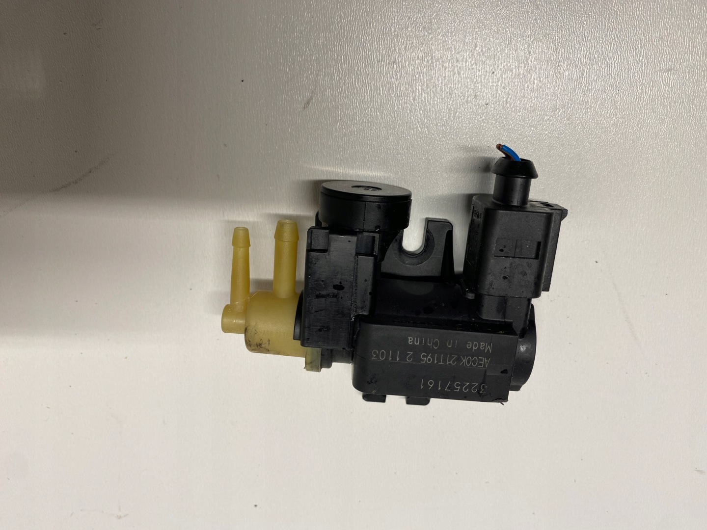 VOLVO XC40 T3 1.5 HYBRYDA Sensor Unterdruck