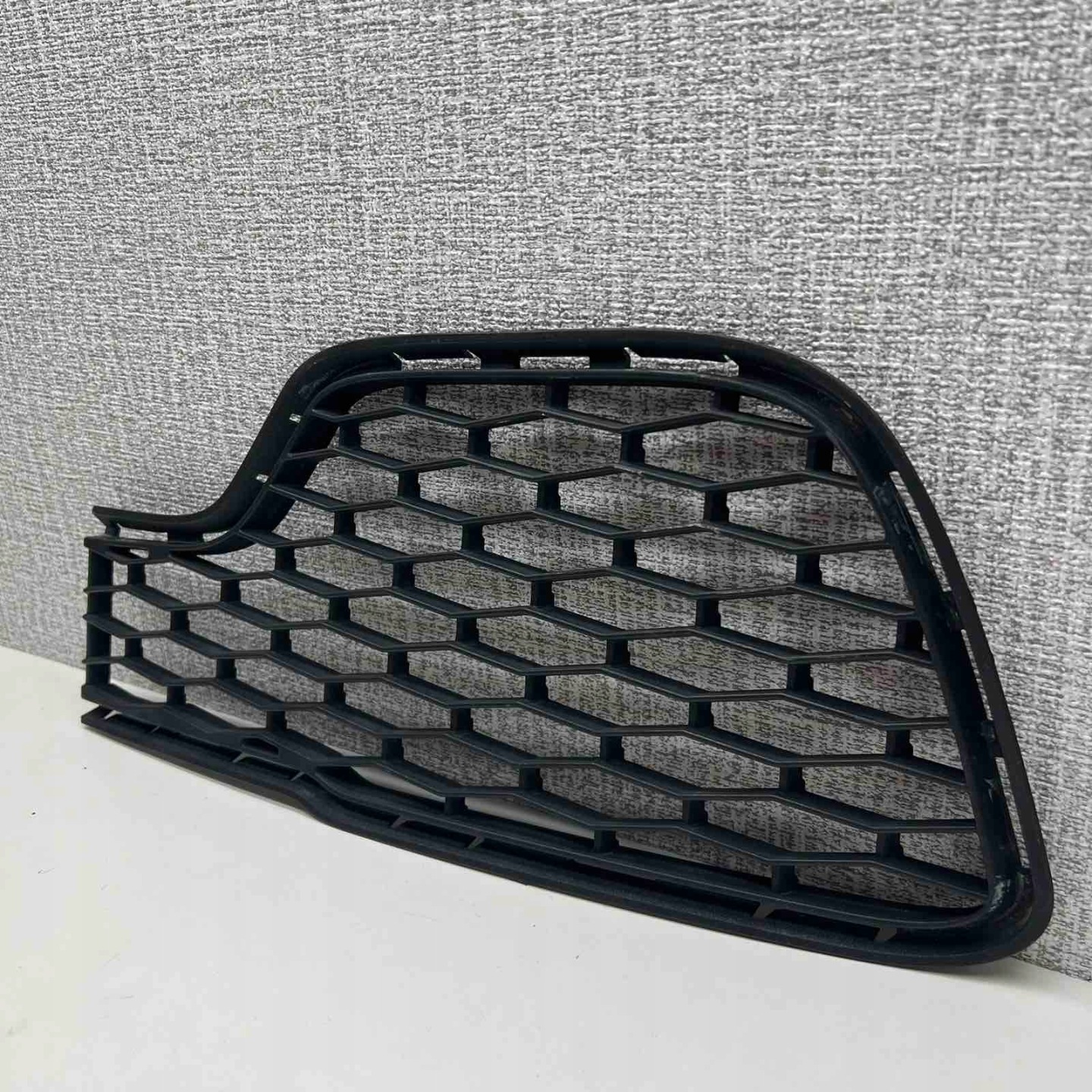 Maserati Ghibli 2017 left side grille radiator / grill FA00AAF77297