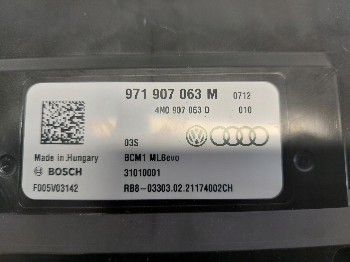 Porsche Taycan 4S 9J1 2021r module control unit BCM 971907063M