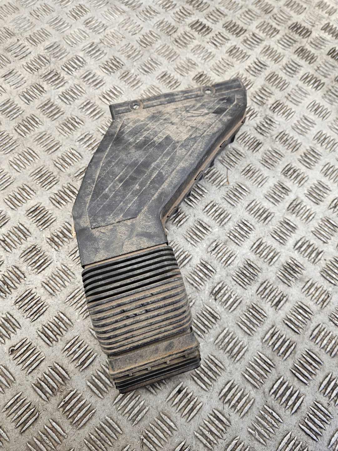 HYUNDAI TUCSON III intake air 28210-D3100