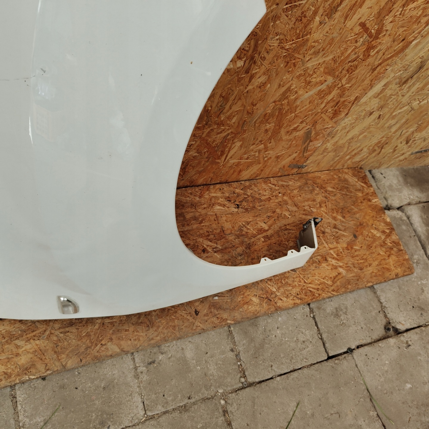 fender front front right DACIA SANDERO II