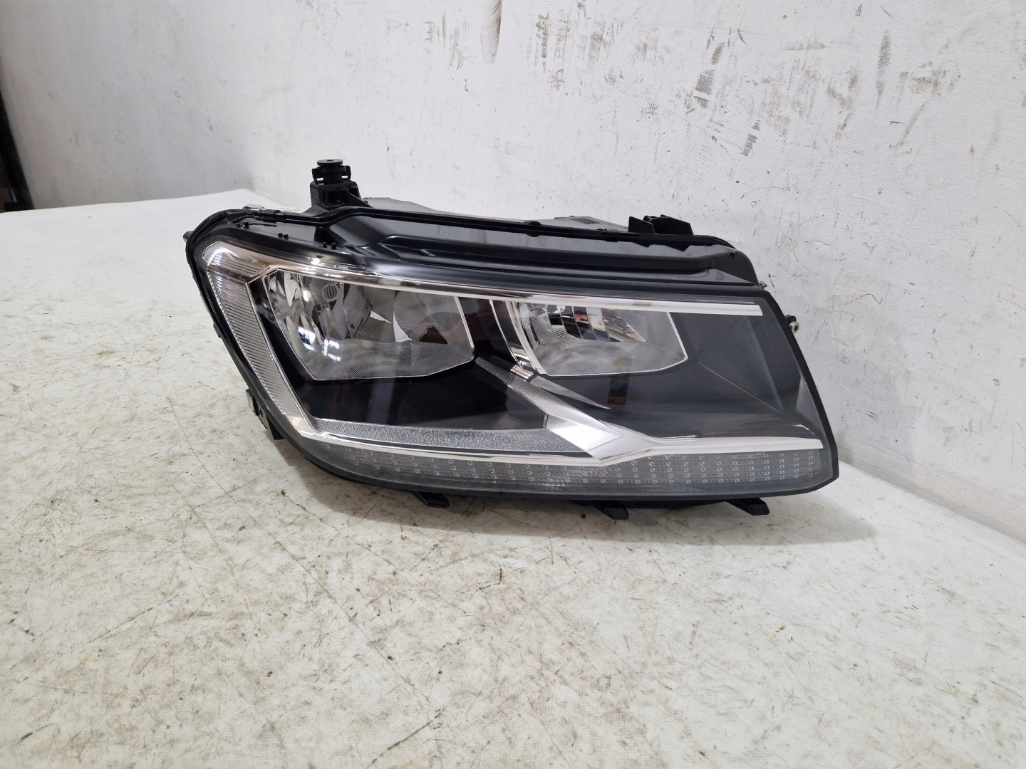 VW TIGUAN II 5NB REFLEKTOR light right front front 5NB941006B