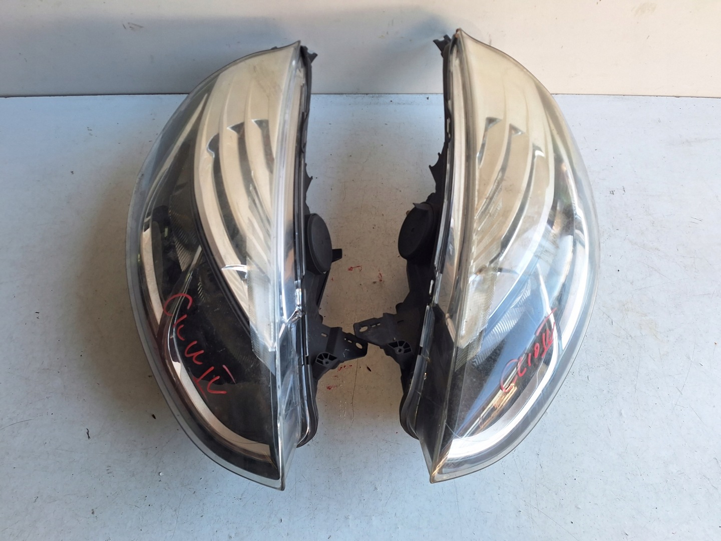 RENAULT CLIO IV 12-17 light right UK