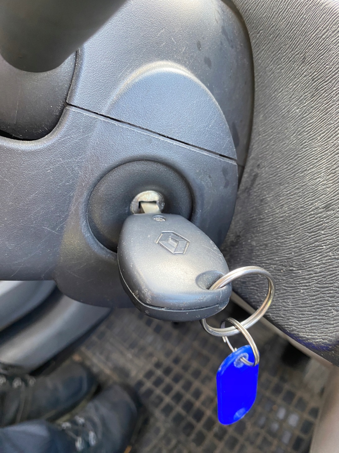 Renault Twingo 2 II 07-14 ignition Z KLUCZYKIEM 1.2 8V